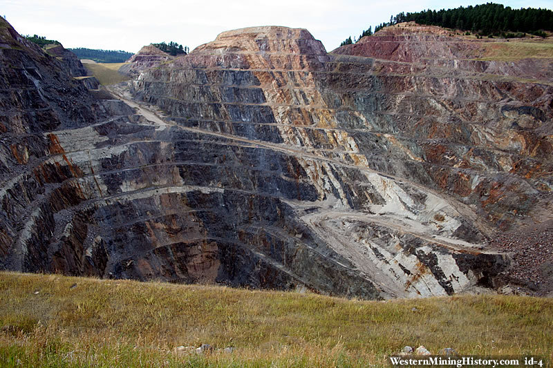 Open Pit MIne Lead