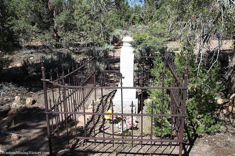 Aurora Cemetery